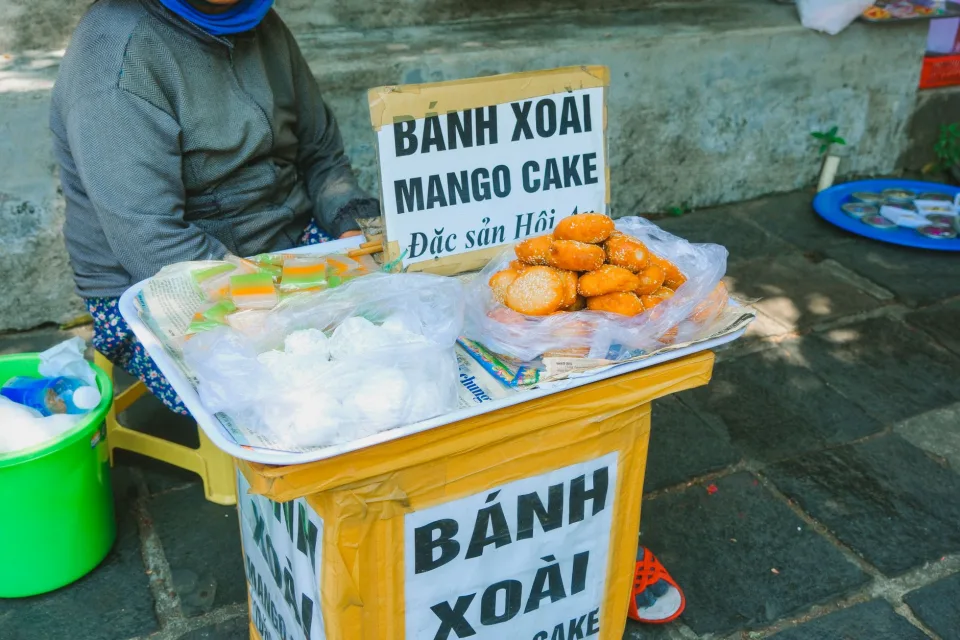Bàn nướng đông khách tại Dê Quay Hòa Sơn
